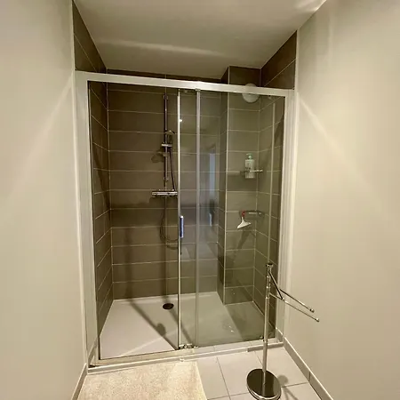 Au Coeur De L'avenue Lajarige Апартаменты