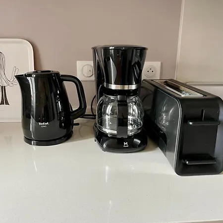 Апартаменты Au Coeur De L'avenue Lajarige Ла-Боль-Эскублак